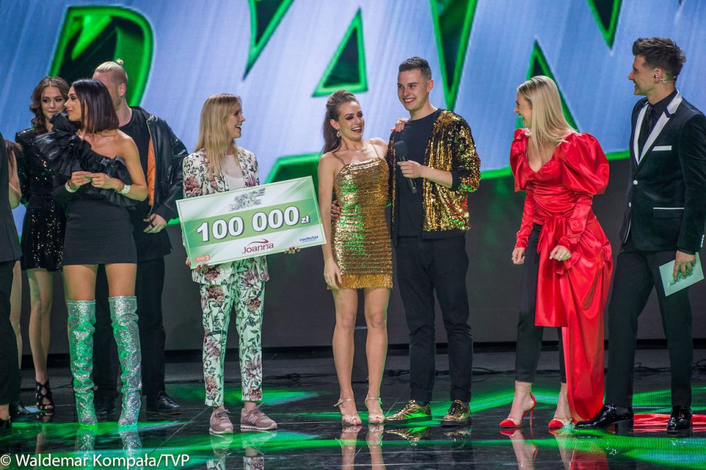 Wiktoria Gąsiewska i Adam Zdrójkowski wygrali „Dance, Dance, Dance”! (fot. Natasza Młudzik / Waldemar Kompała / TVP)