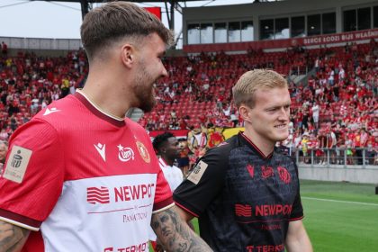 Piłkarze Widzewa Łódź przed meczem