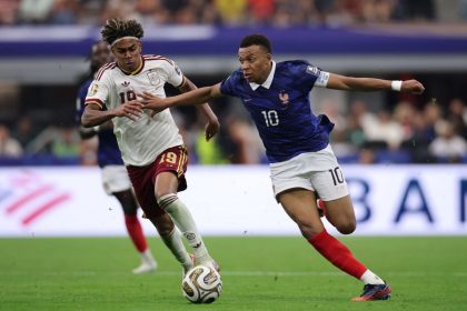 Kylian Mbappé i Lamine Yamal podczas meczu