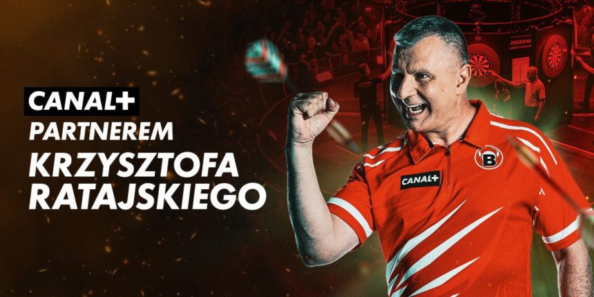 Krzysztof Ratajski w koszulce z logo CANAL+
